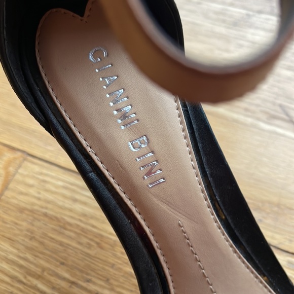 *NWOB* Gianni Bini / Maye Leopard Ankle Strap Dress Sandals / 7M - Picture 6 of 8